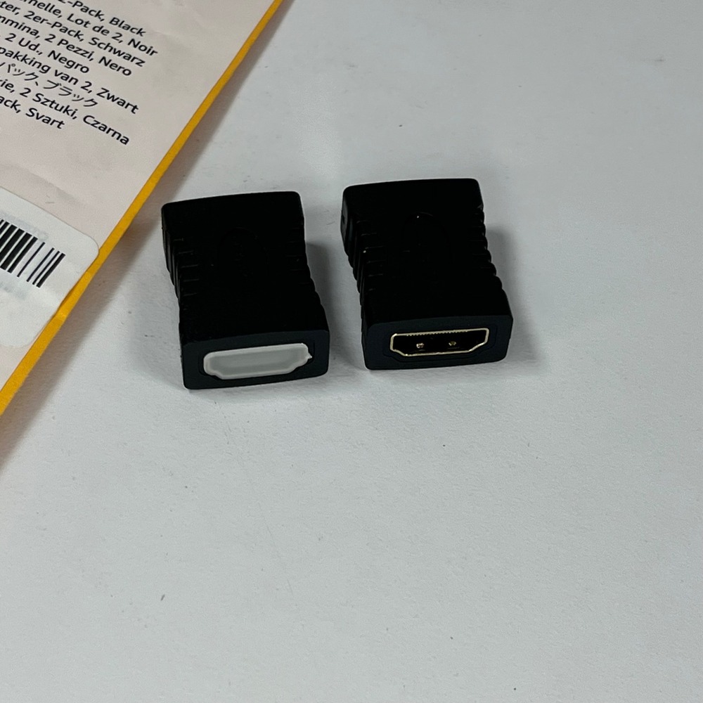 Amazon Basics HDMI Female to Female Coupler Adapter 2-Pack Black Extender Joiner - Picture 5 of 6